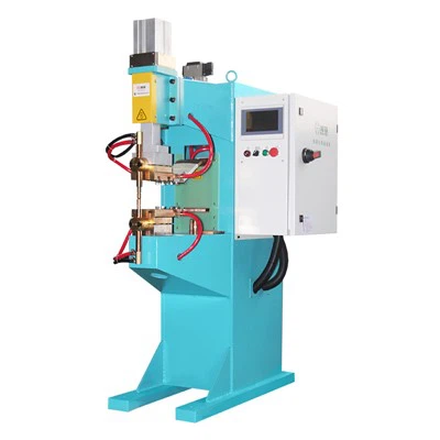 Che tipo di elettrodi sono adatti per una saldatrice a punti da banco?